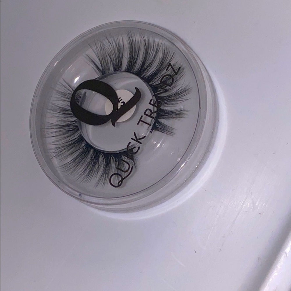 Lashes